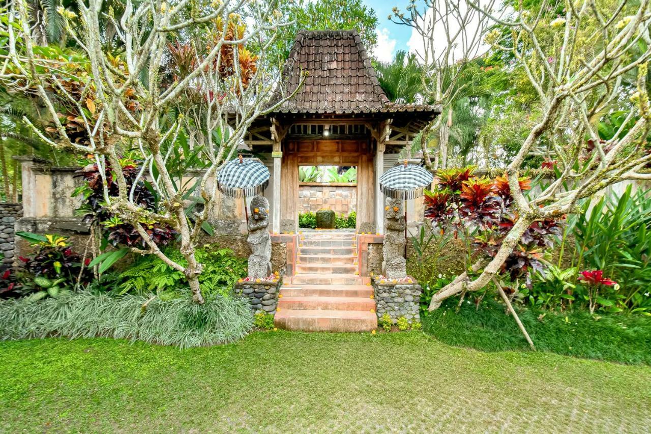 Villa Atas Awan Payangan Exterior photo