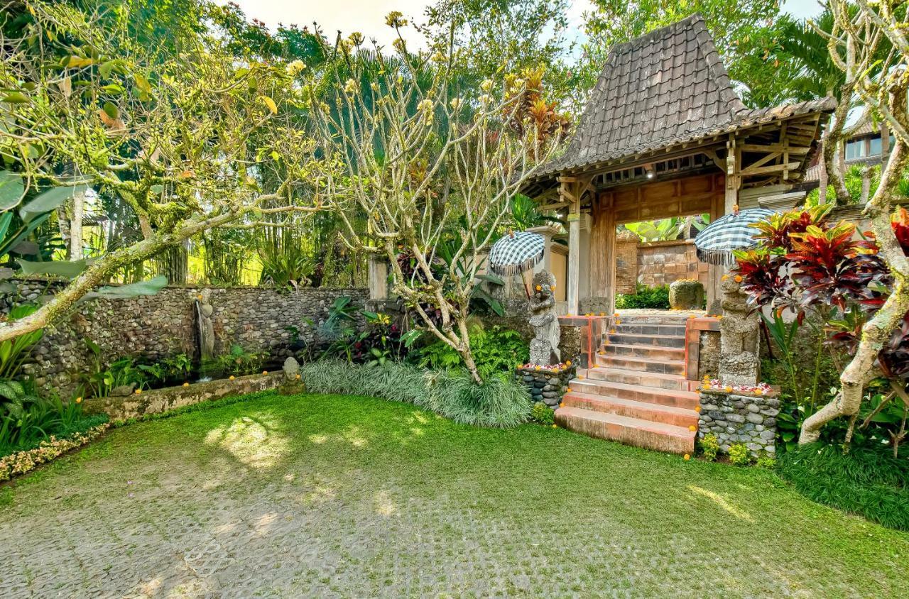 Villa Atas Awan Payangan Exterior photo