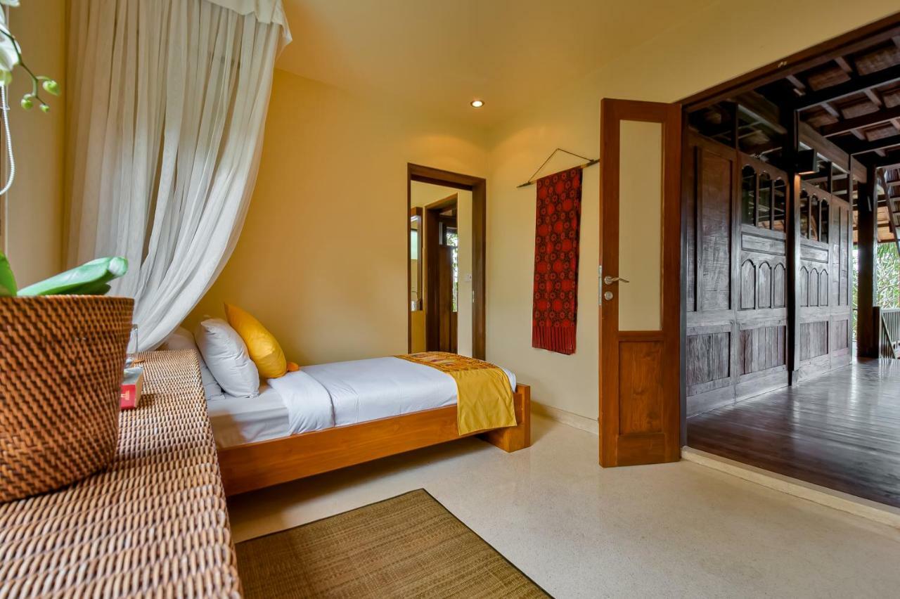 Villa Atas Awan Payangan Exterior photo