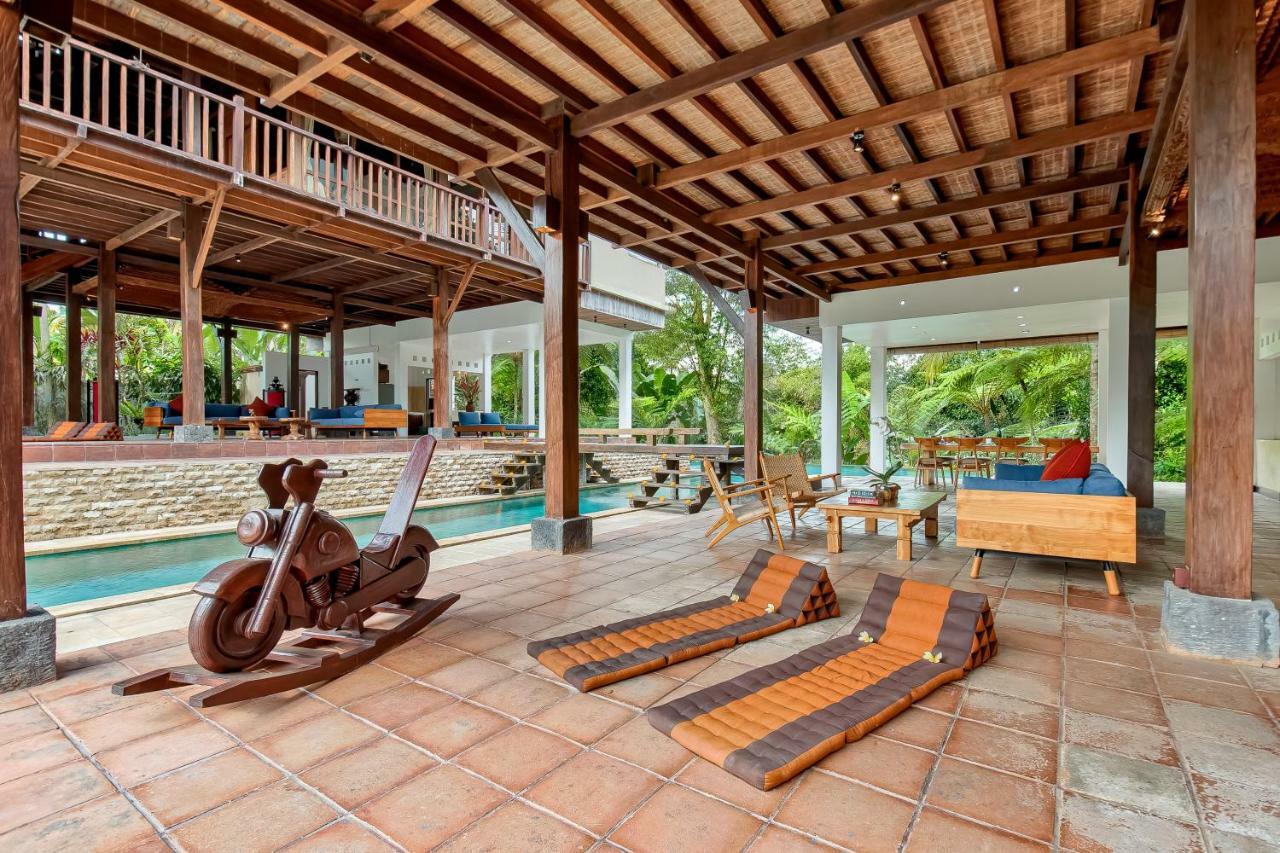 Villa Atas Awan Payangan Exterior photo
