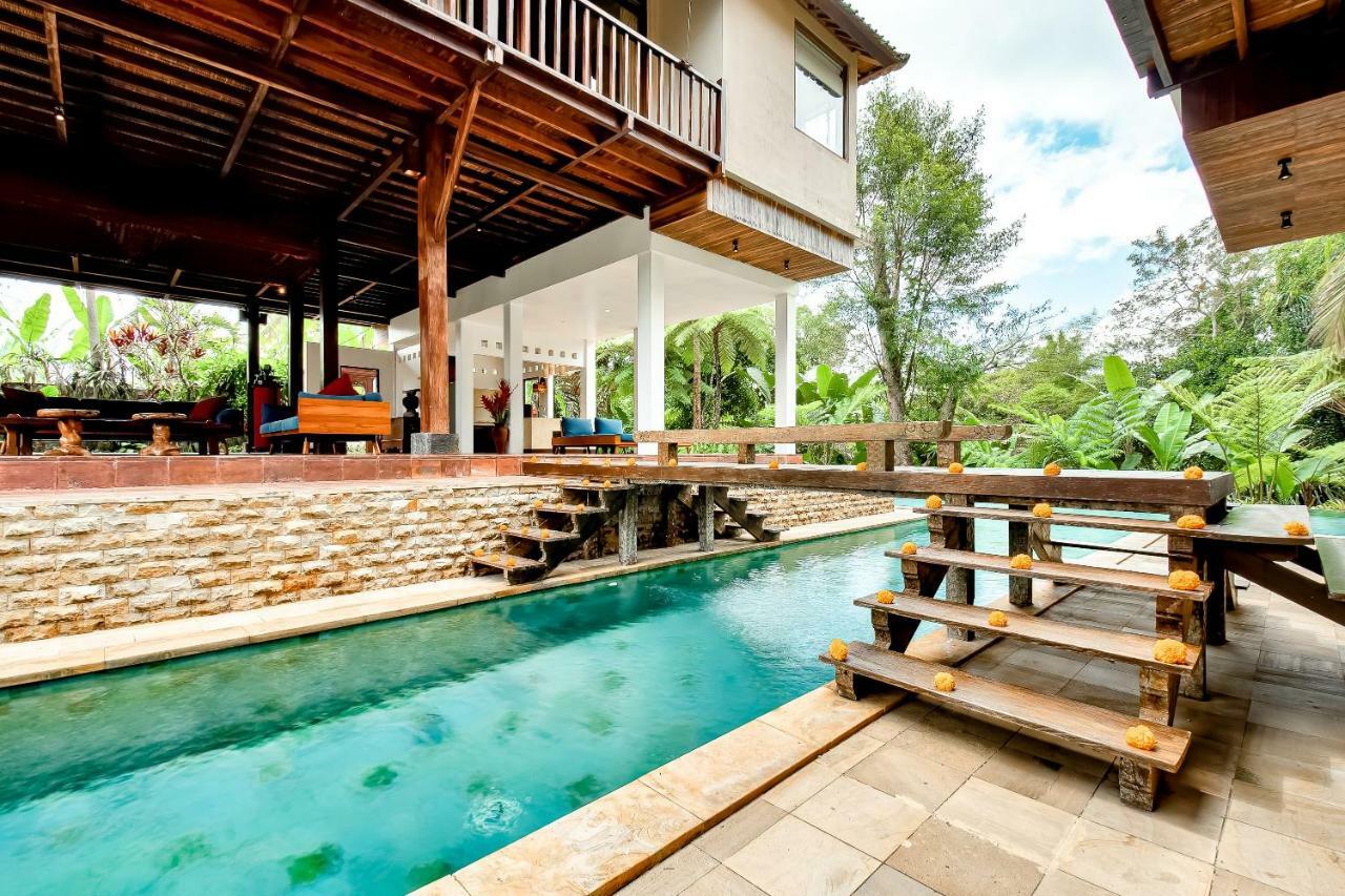 Villa Atas Awan Payangan Exterior photo
