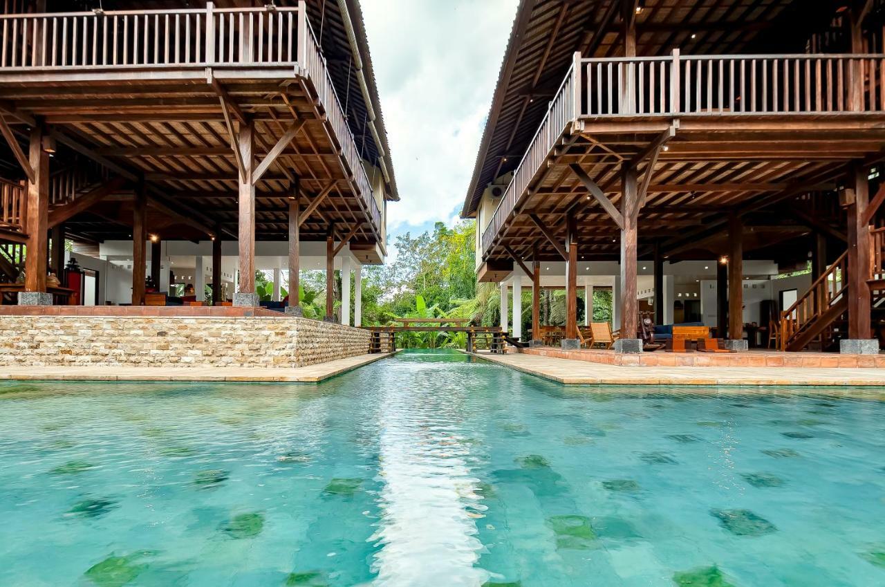 Villa Atas Awan Payangan Exterior photo