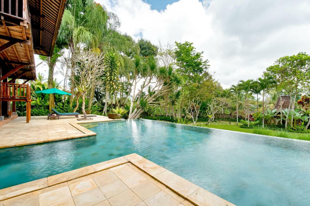 Villa Atas Awan Payangan Exterior photo